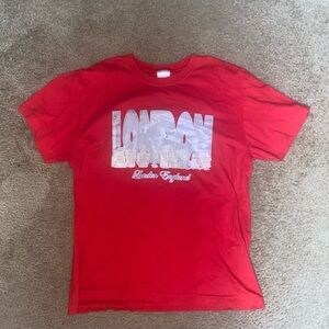 Red and white London t-shirt